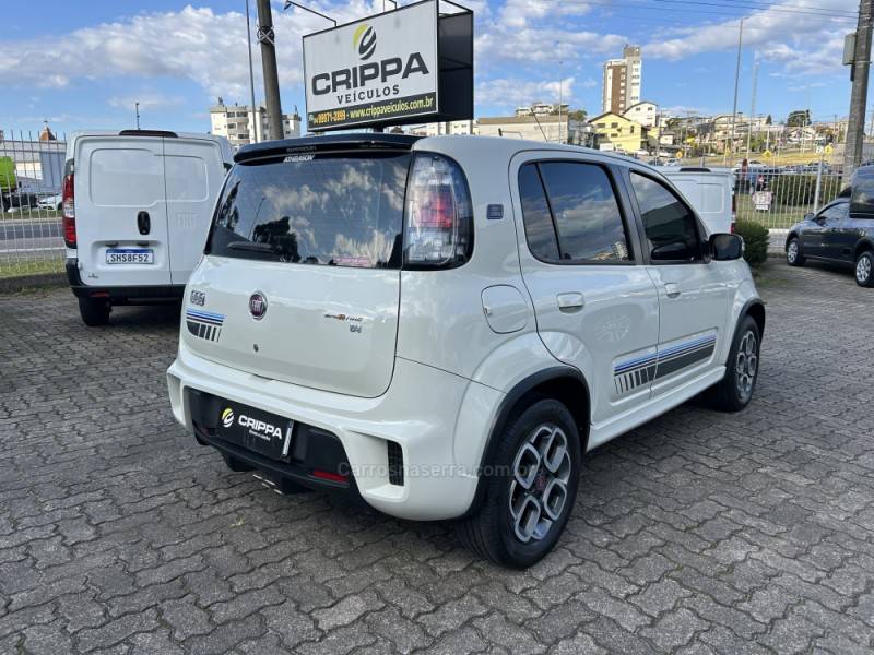 FIAT - UNO - 2016/2016 - Branca - R$ 38.000,00
