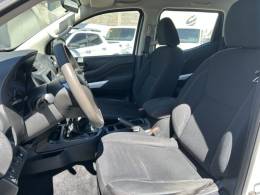 NISSAN - FRONTIER - 2021/2022 - Branca - R$ 145.000,00
