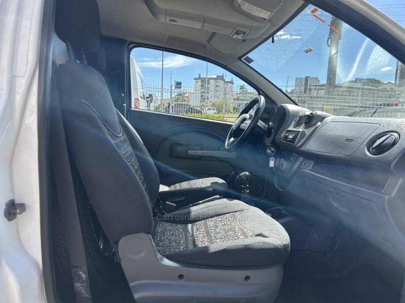 FIAT - FIORINO - 2016/2017 - Branca - R$ 65.000,00