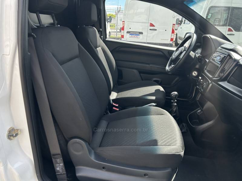 FIAT - FIORINO - 2023/2024 - Branca - R$ 95.000,00