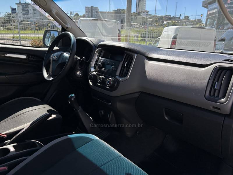 CHEVROLET - S10 - 2021/2022 - Branca - R$ 130.000,00