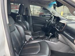 FIAT - TORO - 2018/2018 - Branca - Sob Consulta