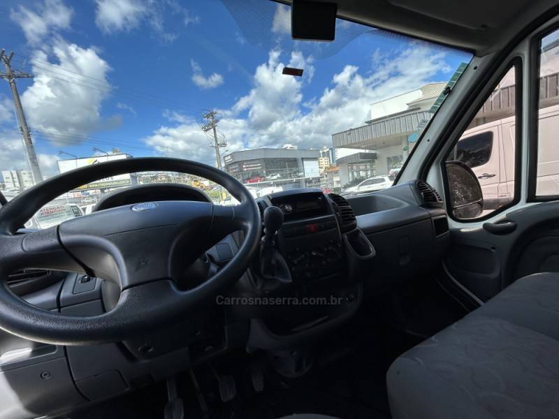 FIAT - DUCATO - 2012/2013 - Branca - R$ 90.000,00