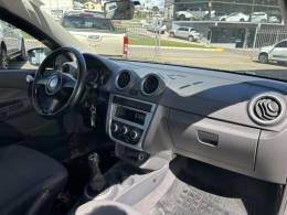 VOLKSWAGEN - SAVEIRO - 2013/2013 - Azul - R$ 48.000,00