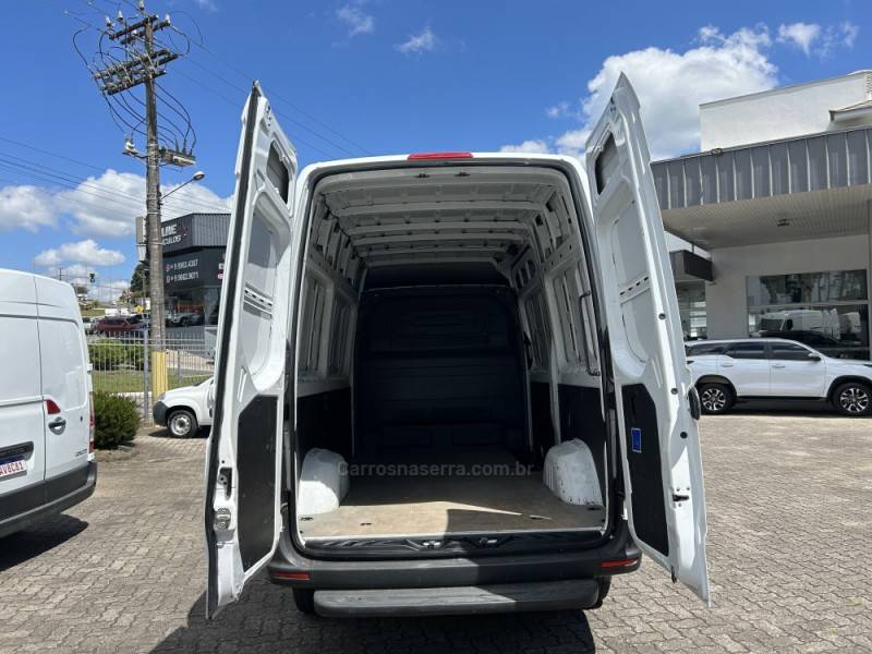 MERCEDES-BENZ - SPRINTER - 2021/2022 - Branca - R$ 220.000,00