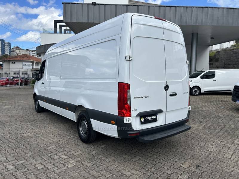 MERCEDES-BENZ - SPRINTER - 2020/2021 - Branca - R$ 220.000,00