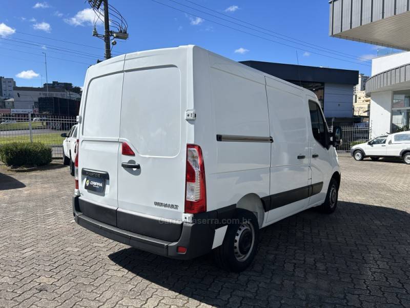 RENAULT - MASTER - 2019/2020 - Branca - R$ 162.000,00