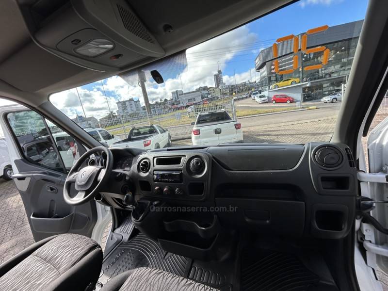 RENAULT - MASTER - 2019/2020 - Branca - R$ 165.000,00
