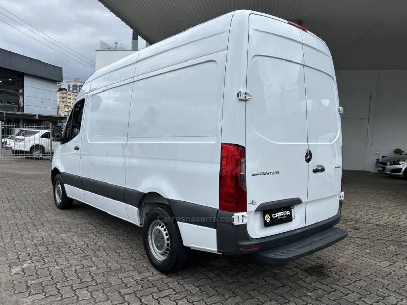 MERCEDES-BENZ - SPRINTER - 2021/2022 - Branca - R$ 220.000,00