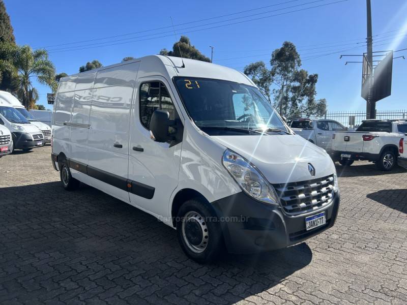 RENAULT - MASTER - 2020/2021 - Branca - R$ 190.000,00