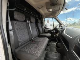 RENAULT - MASTER - 2019/2020 - Branca - R$ 165.000,00