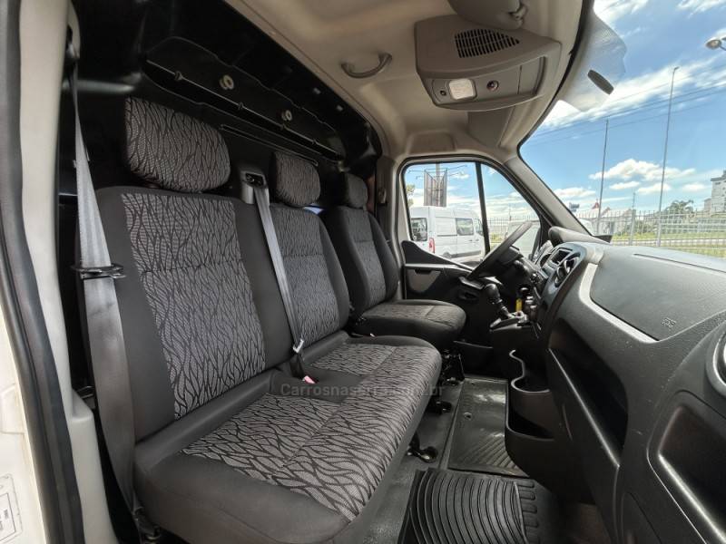 RENAULT - MASTER - 2019/2020 - Branca - R$ 165.000,00