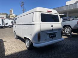 VOLKSWAGEN - KOMBI - 2012/2013 - Branca - R$ 56.000,00