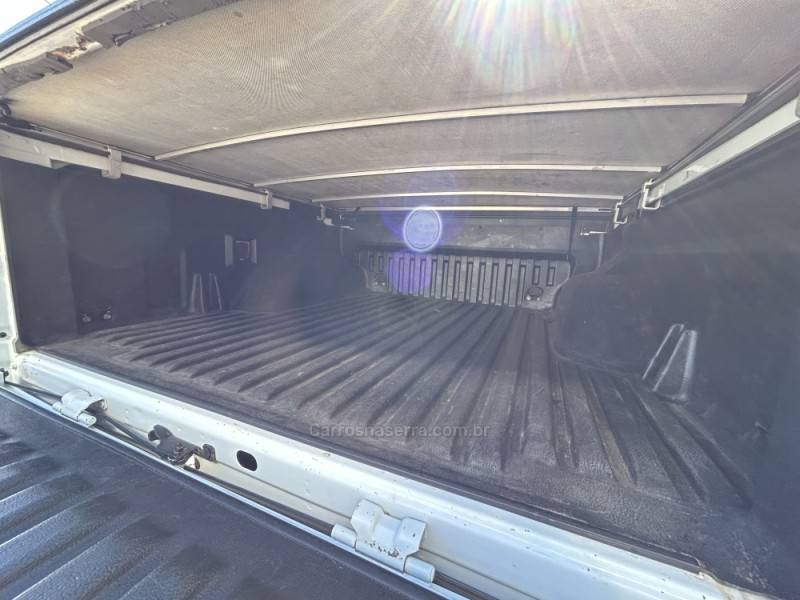 NISSAN - FRONTIER - 2022/2023 - Branca - R$ 175.000,00