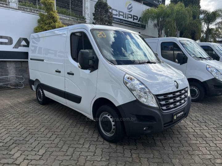RENAULT - MASTER - 2019/2020 - Branca - R$ 165.000,00