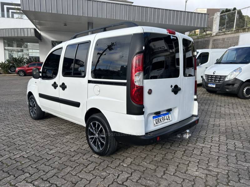 FIAT - DOBLÓ - 2019/2020 - Branca - R$ 73.000,00