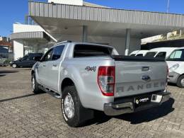 FORD - RANGER - 2013/2014 - Prata - R$ 112.000,00