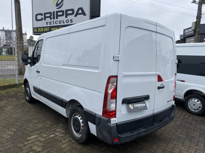 RENAULT - MASTER - 2020/2020 - Branca - R$ 165.000,00