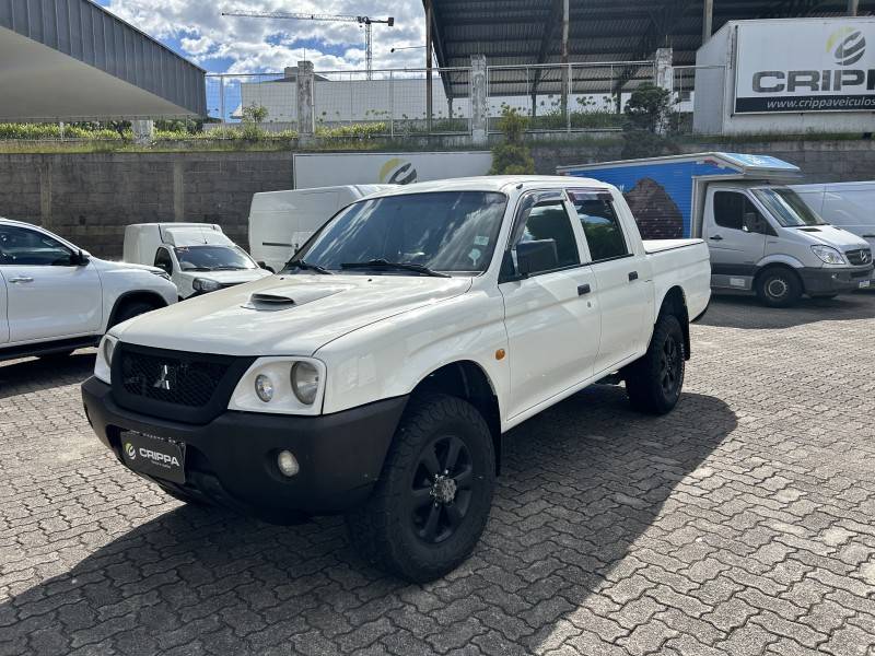 MITSUBISHI - L200 - 2009/2010 - Branca - R$ 48.000,00