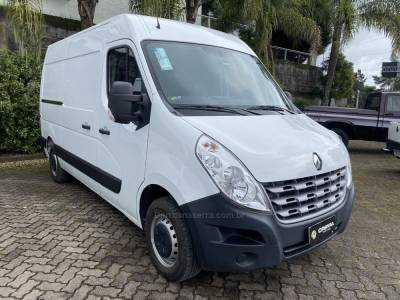 RENAULT - MASTER - 2021/2022 - Branca - R$ 195.000,00