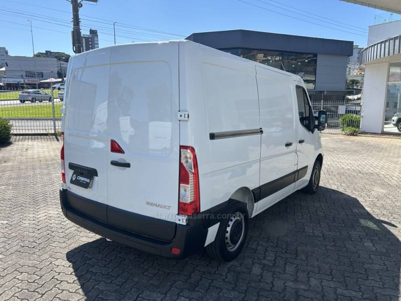 RENAULT - MASTER - 2019/2020 - Branca - R$ 165.000,00