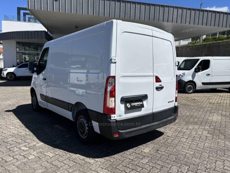 RENAULT - MASTER - 2019/2020 - Branca - R$ 162.000,00