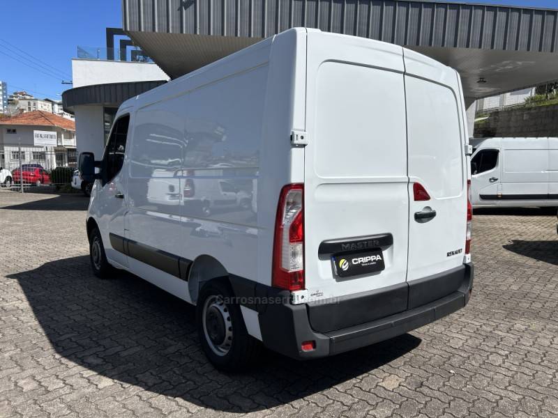 RENAULT - MASTER - 2019/2020 - Branca - R$ 162.000,00