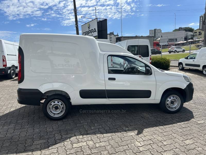 FIAT - FIORINO - 2023/2024 - Branca - R$ 95.000,00