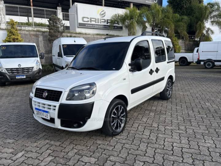 FIAT - DOBLÓ - 2019/2020 - Branca - R$ 73.000,00