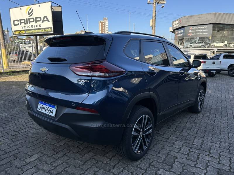 CHEVROLET - TRACKER - 2025/2025 - Branca - R$ 125.000,00