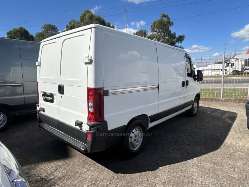 FIAT - DUCATO - 2012/2013 - Branca - R$ 95.000,00