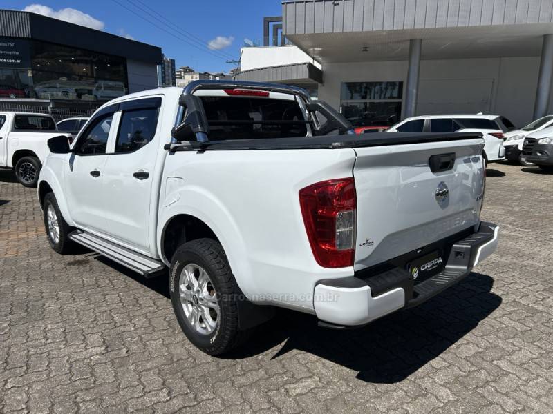 NISSAN - FRONTIER - 2022/2023 - Branca - R$ 170.000,00