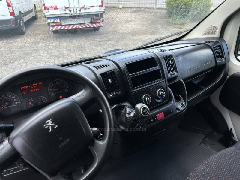 PEUGEOT - BOXER - 2018/2019 - Branca - R$ 135.000,00