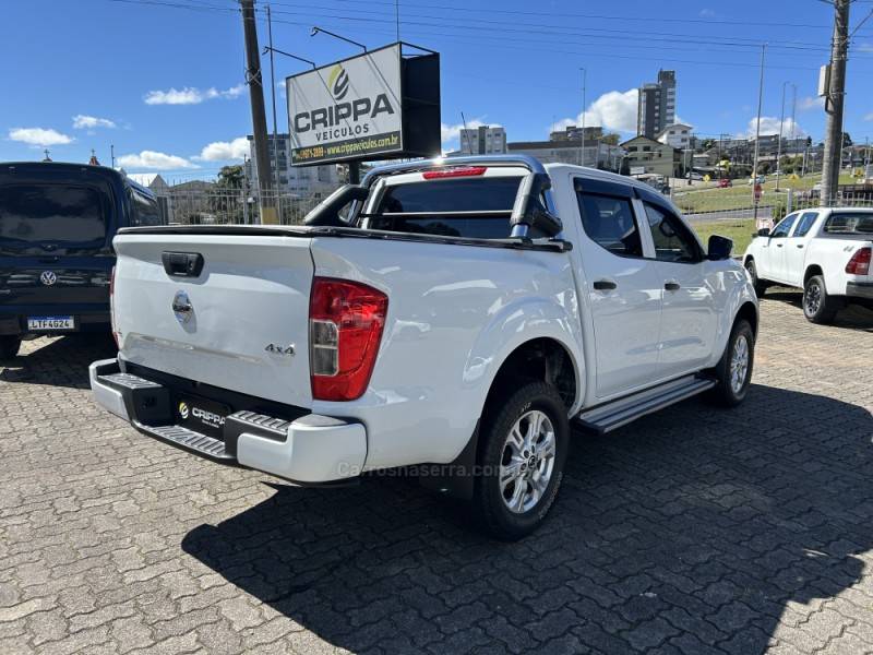 NISSAN - FRONTIER - 2022/2023 - Branca - R$ 170.000,00