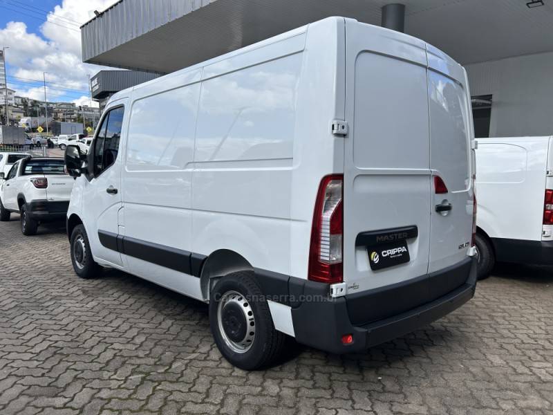RENAULT - MASTER - 2019/2020 - Branca - R$ 165.000,00