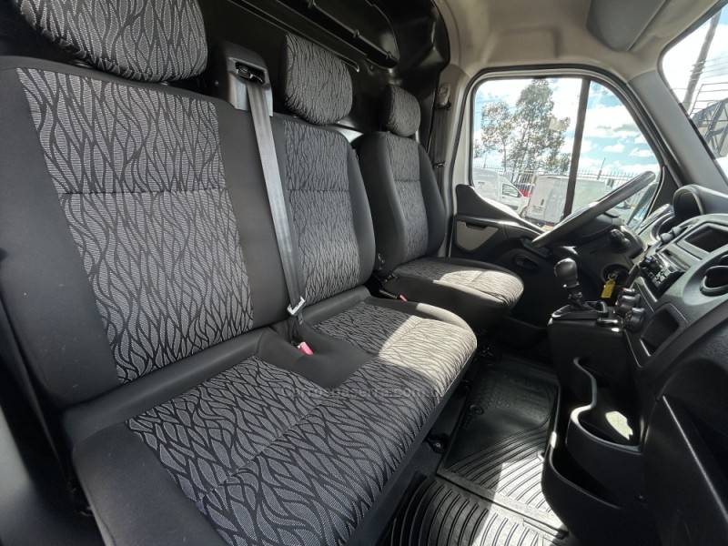 RENAULT - MASTER - 2019/2020 - Branca - R$ 165.000,00