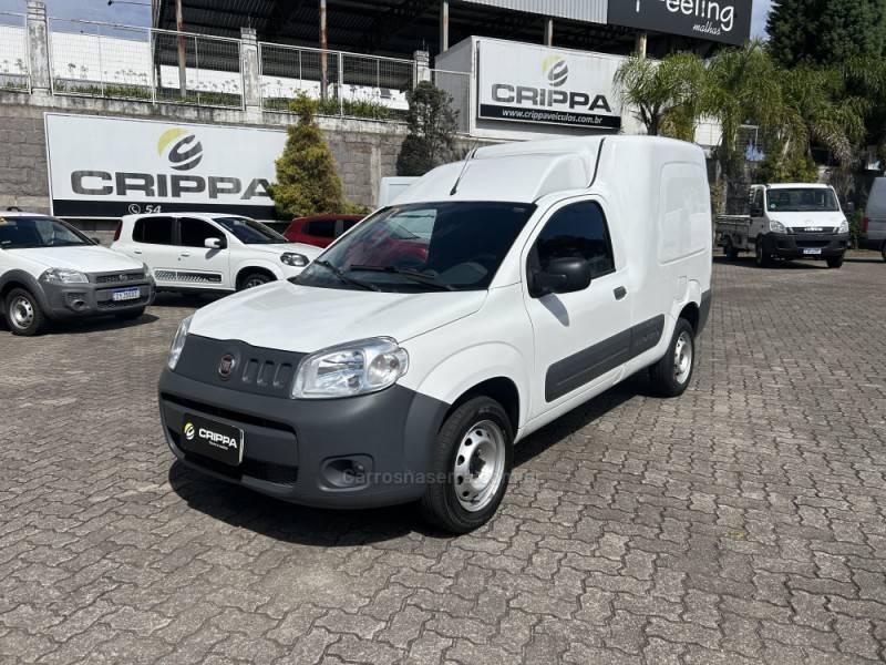 FIAT - FIORINO - 2016/2017 - Branca - R$ 65.000,00