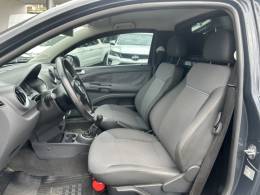 VOLKSWAGEN - SAVEIRO - 2012/2013 - Azul - R$ 50.000,00