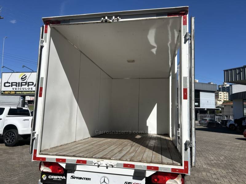 MERCEDES-BENZ - SPRINTER - 2015/2016 - Branca - R$ 175.000,00
