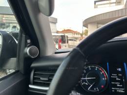 TOYOTA - HILUX SW4 - 2022/2022 - Preta - R$ 315.000,00