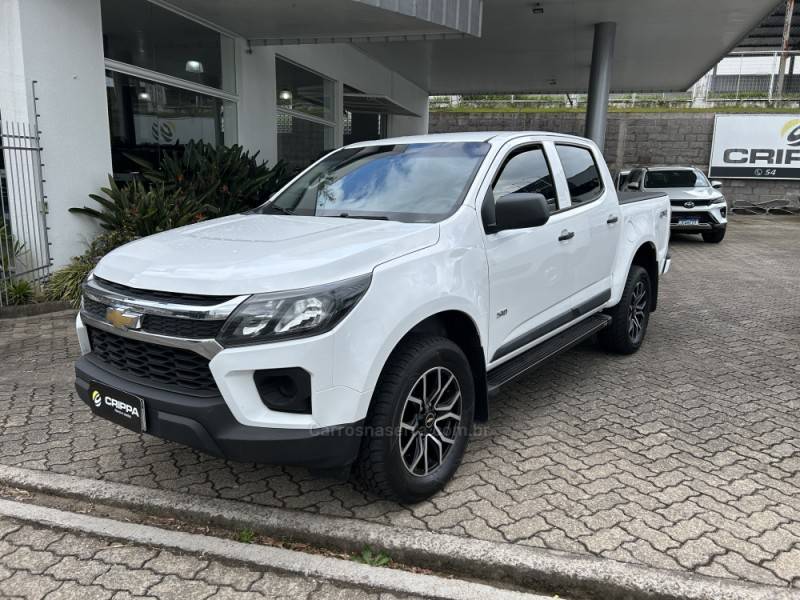 CHEVROLET - S10 - 2022/2022 - Branca - R$ 135.000,00
