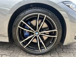 BMW - 320I - 2022/2023 - Cinza - R$ 280.000,00