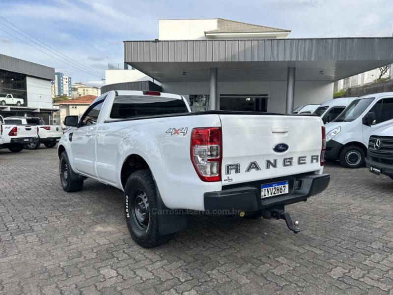 FORD - RANGER - 2018/2019 - Branca - R$ 112.000,00