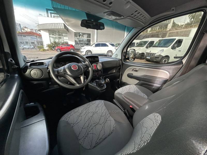 FIAT - DOBLÓ - 2019/2020 - Branca - R$ 73.000,00