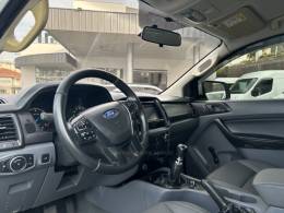 FORD - RANGER - 2018/2019 - Branca - R$ 112.000,00