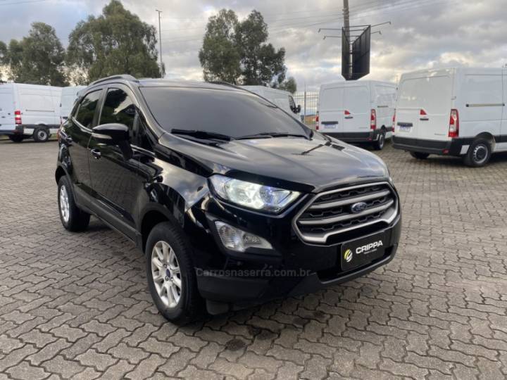 FORD - ECOSPORT - 2017/2018 - Preta - R$ 72.000,00