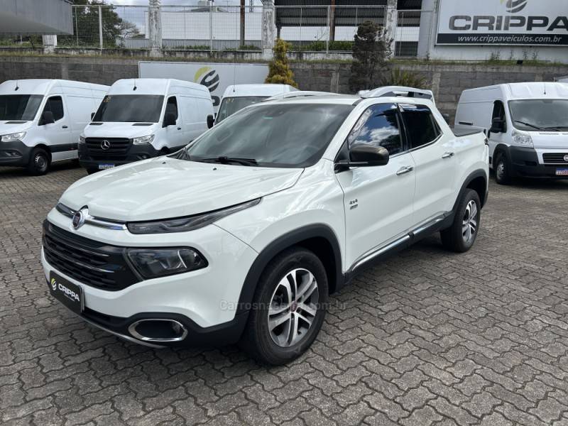 FIAT - TORO - 2018/2018 - Branca - R$ 85.000,00