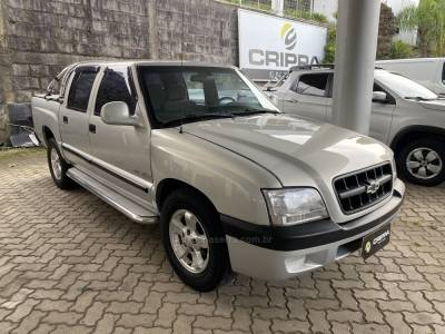 CHEVROLET - S10 - 2003/2003 - Prata - R$ 58.000,00