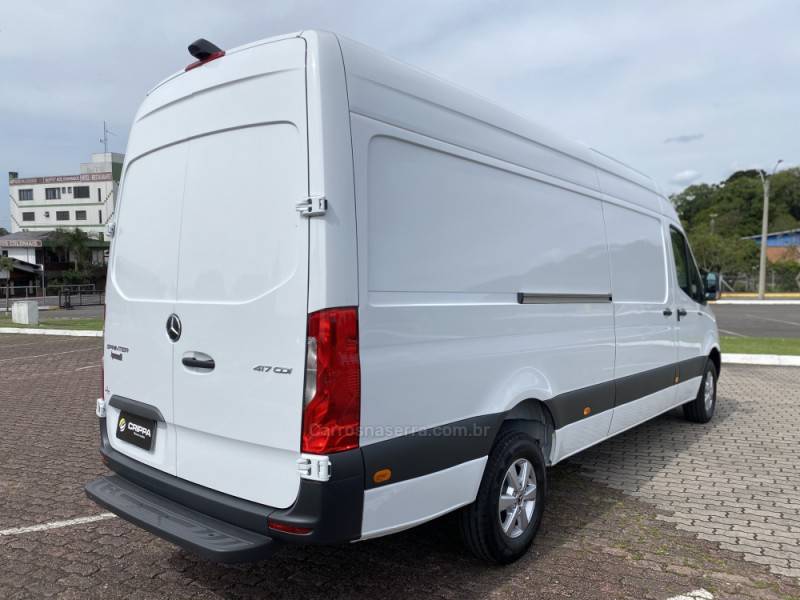 MERCEDES-BENZ - SPRINTER - 2023/2024 - Branca - R$ 285.000,00