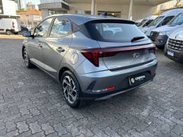 HYUNDAI - HB20 - 2022/2023 - Prata - R$ 75.000,00